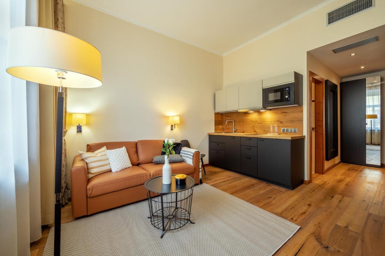 Design Merrion Hotel Прага Екстер'єр фото