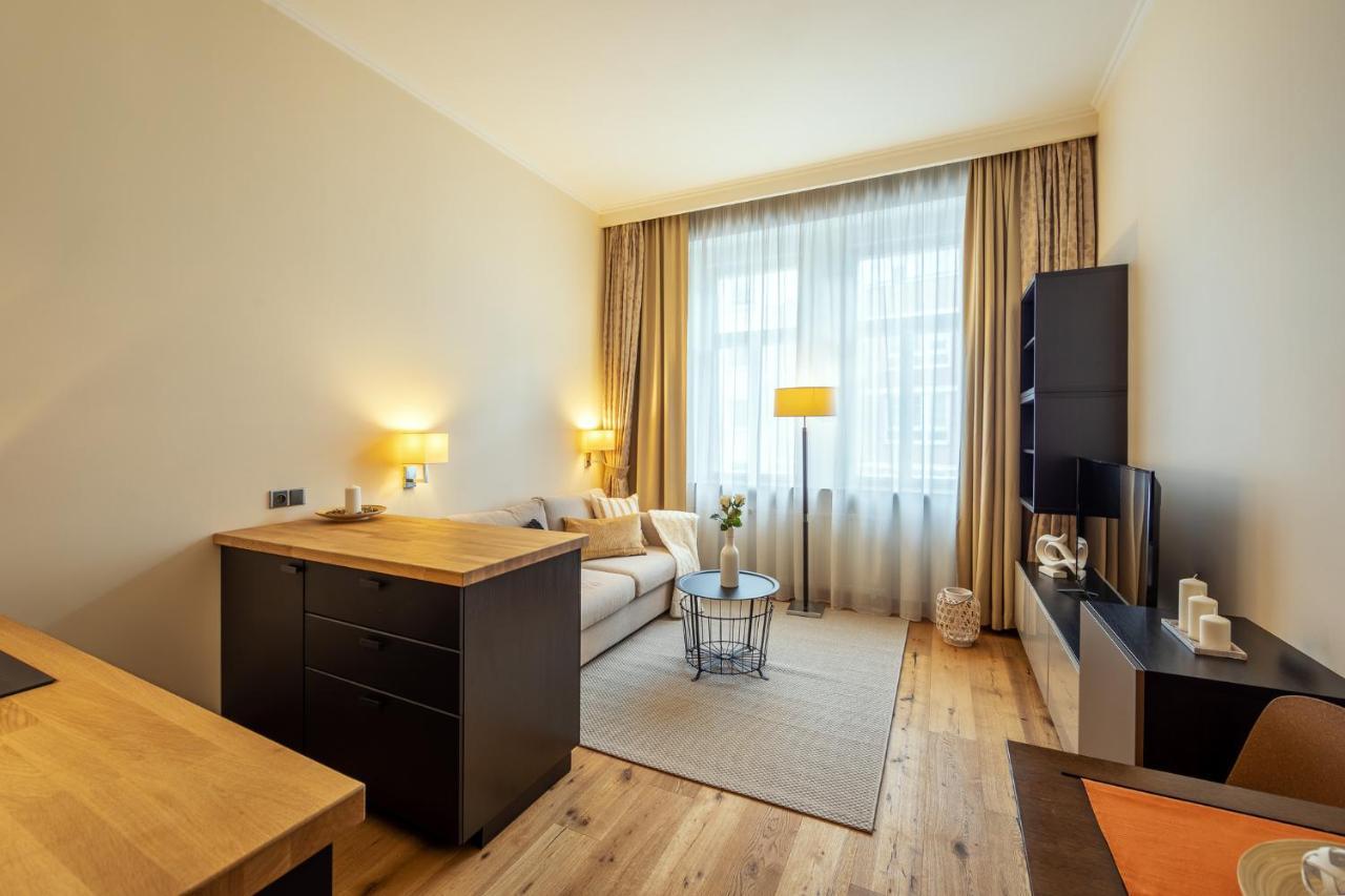 Design Merrion Hotel Прага Екстер'єр фото