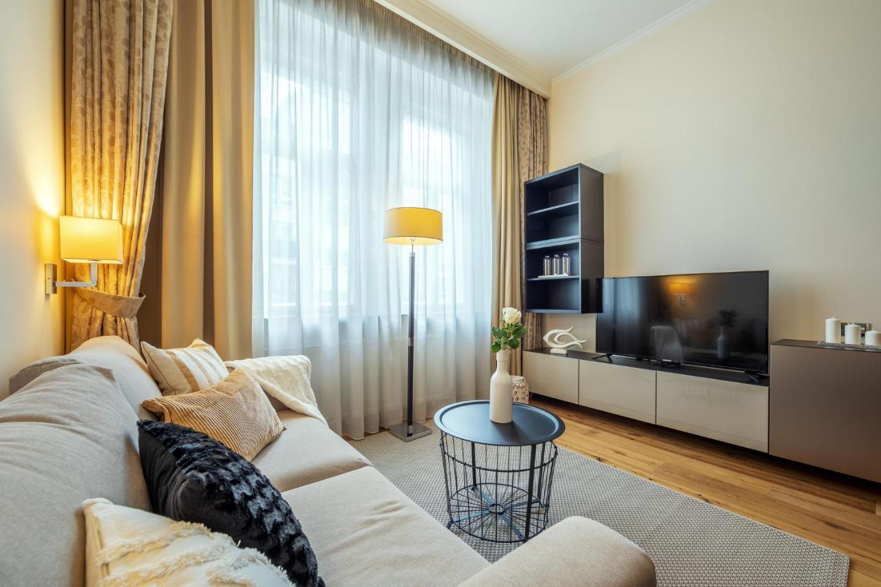 Design Merrion Hotel Прага Екстер'єр фото