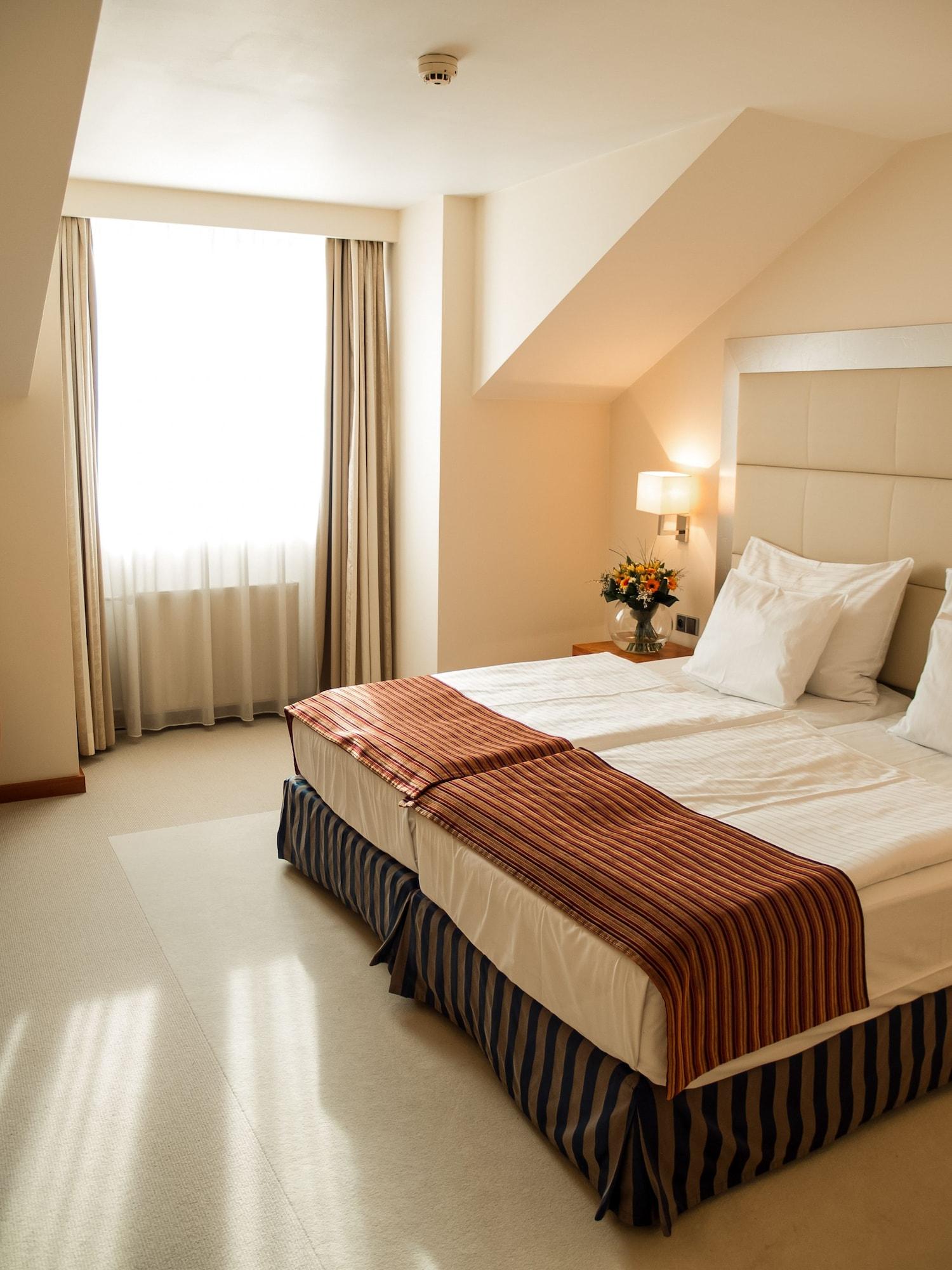 Design Merrion Hotel Прага Екстер'єр фото