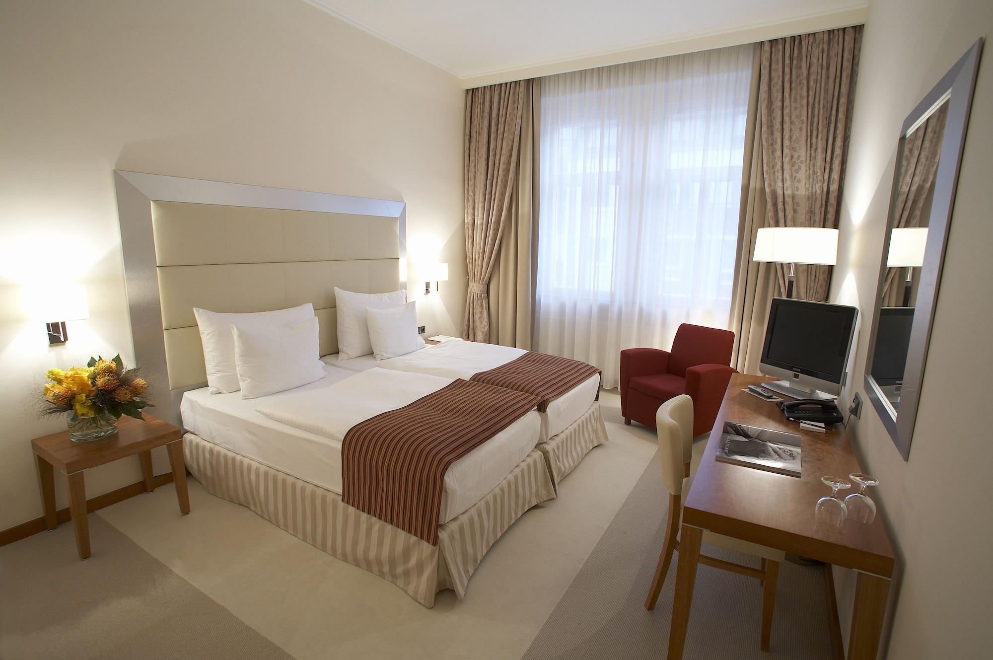 Design Merrion Hotel Прага Екстер'єр фото