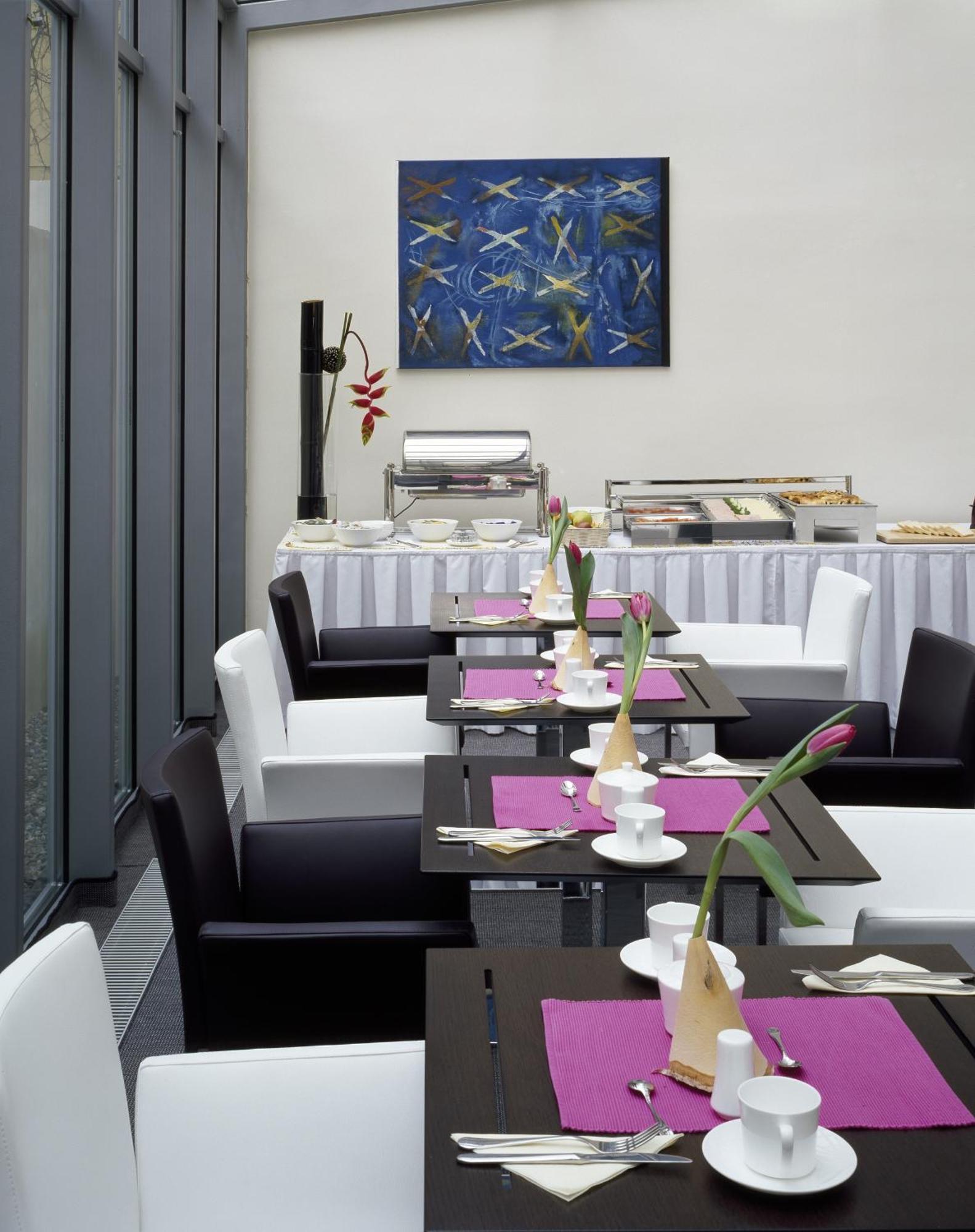 Design Merrion Hotel Прага Екстер'єр фото
