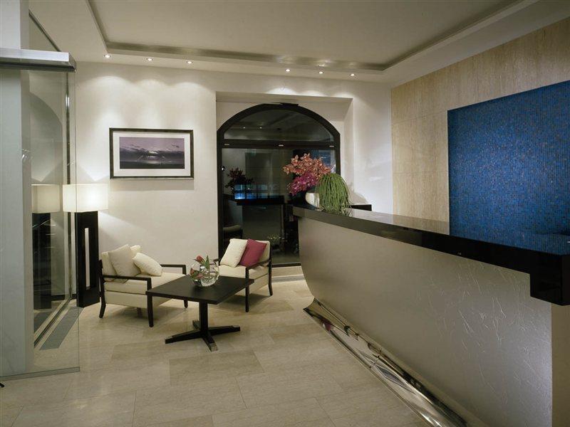 Design Merrion Hotel Прага Екстер'єр фото