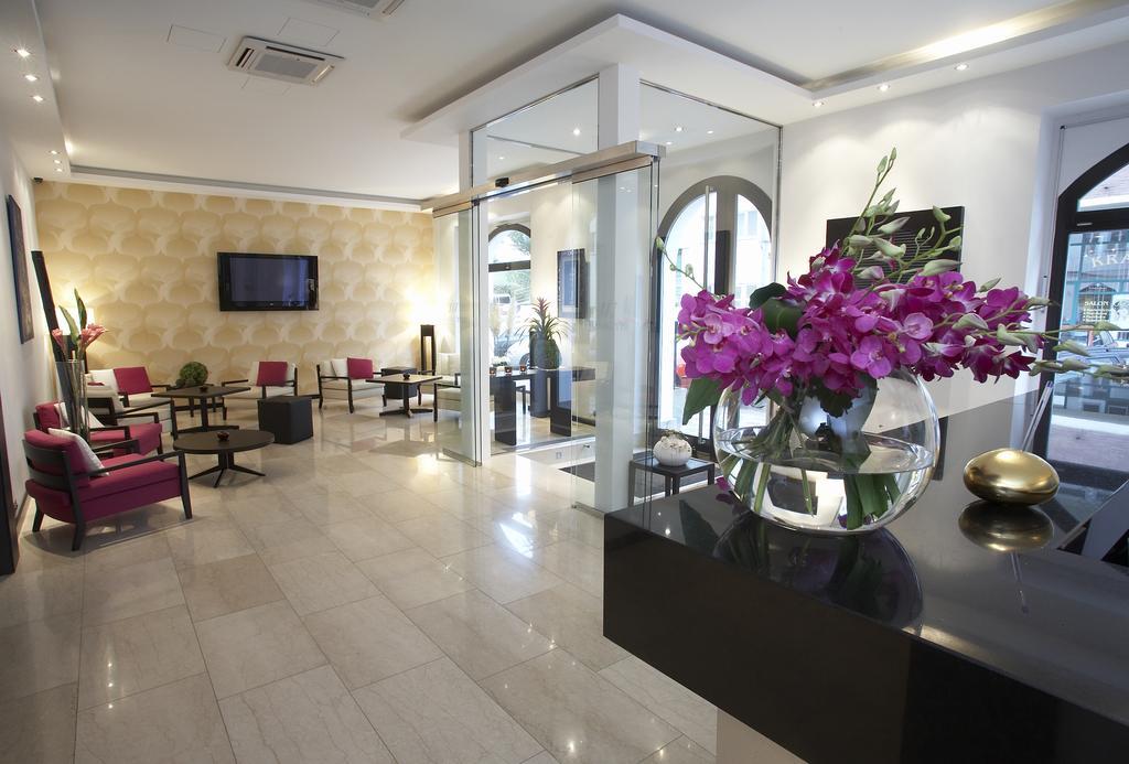 Design Merrion Hotel Прага Екстер'єр фото